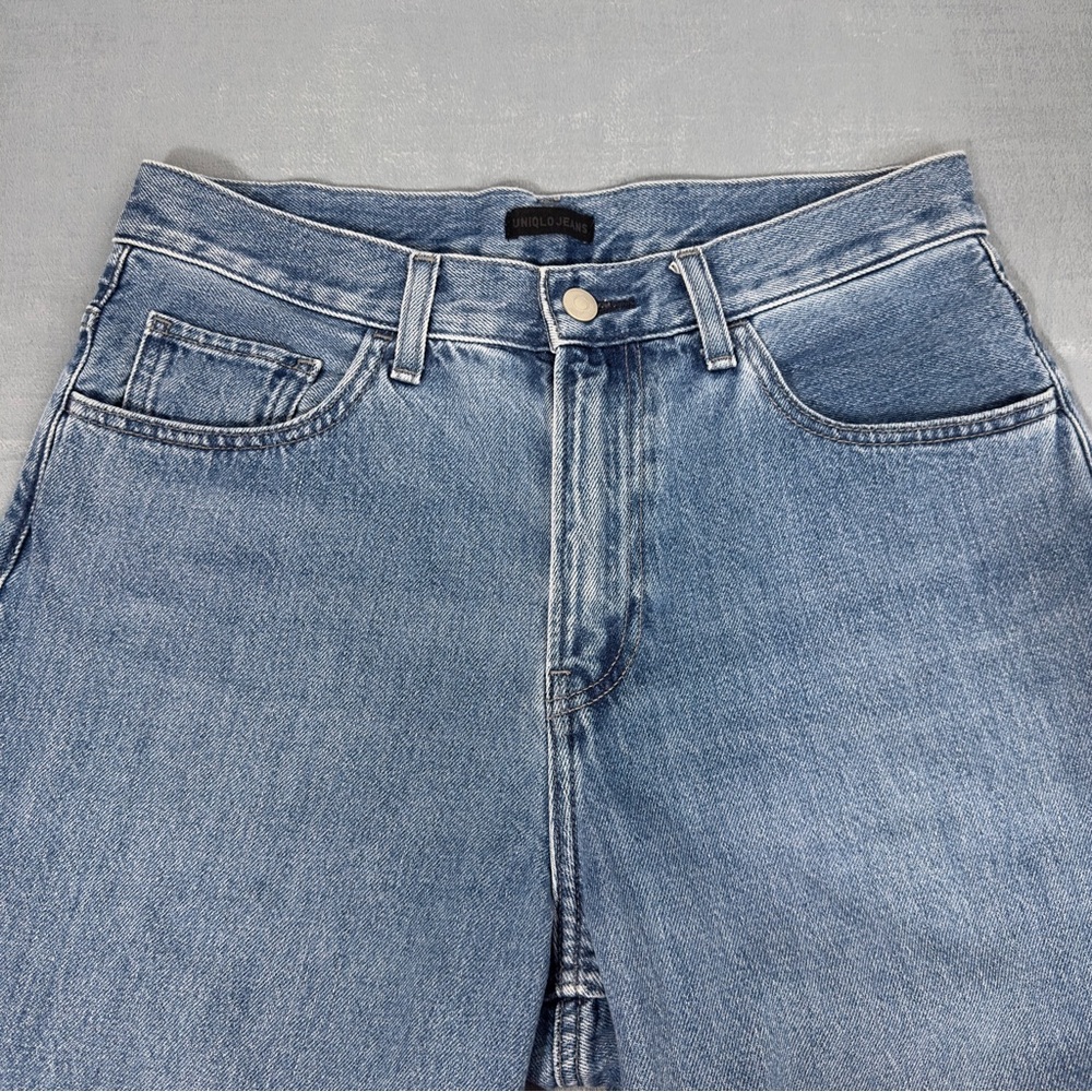 Uniqlo High-Rise Straight Jeans - Light Blue Denim - Picture 3 of 15